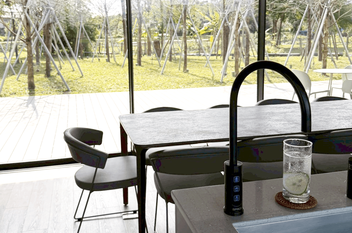 HA House 冬此次特別導入 TOYO SPACO觸控櫥下型氣泡水冰溫熱飲水機X-3 Pro